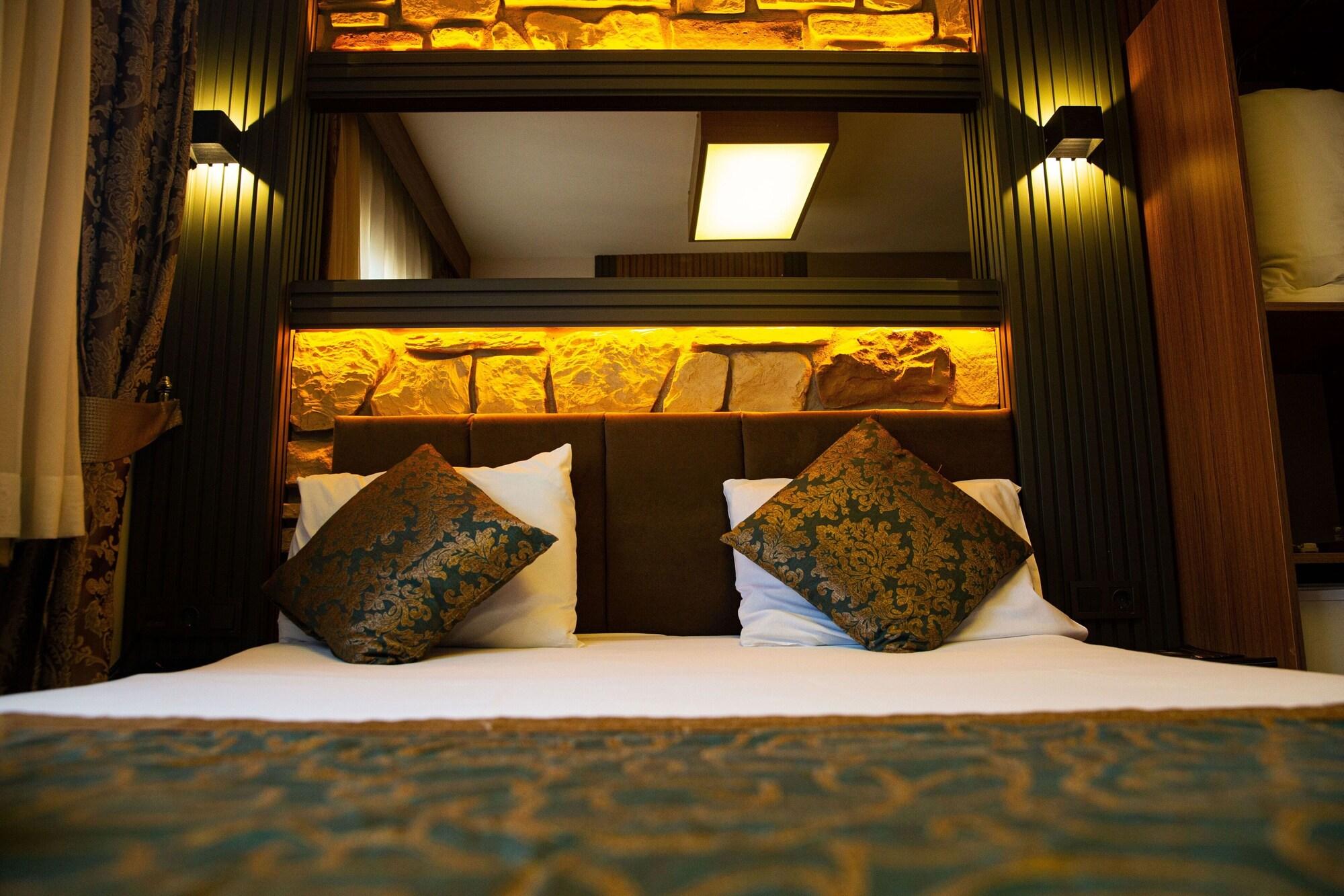 Emirtimes Hotel Kadikoey イスタンブール エクステリア 写真