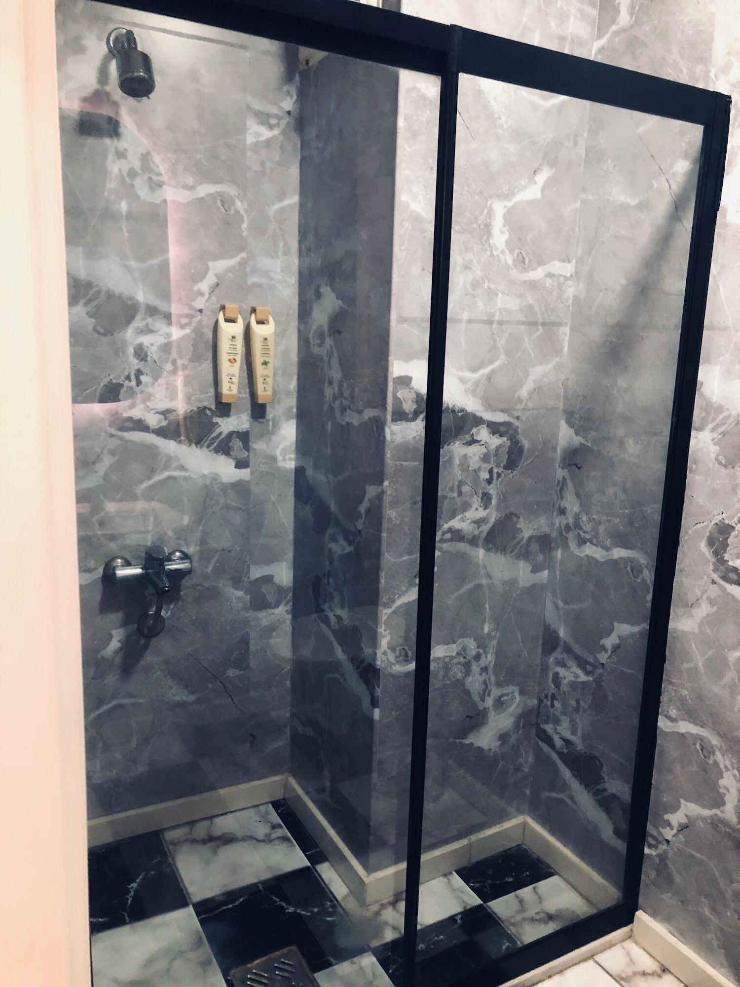 Emirtimes Hotel Kadikoey イスタンブール エクステリア 写真